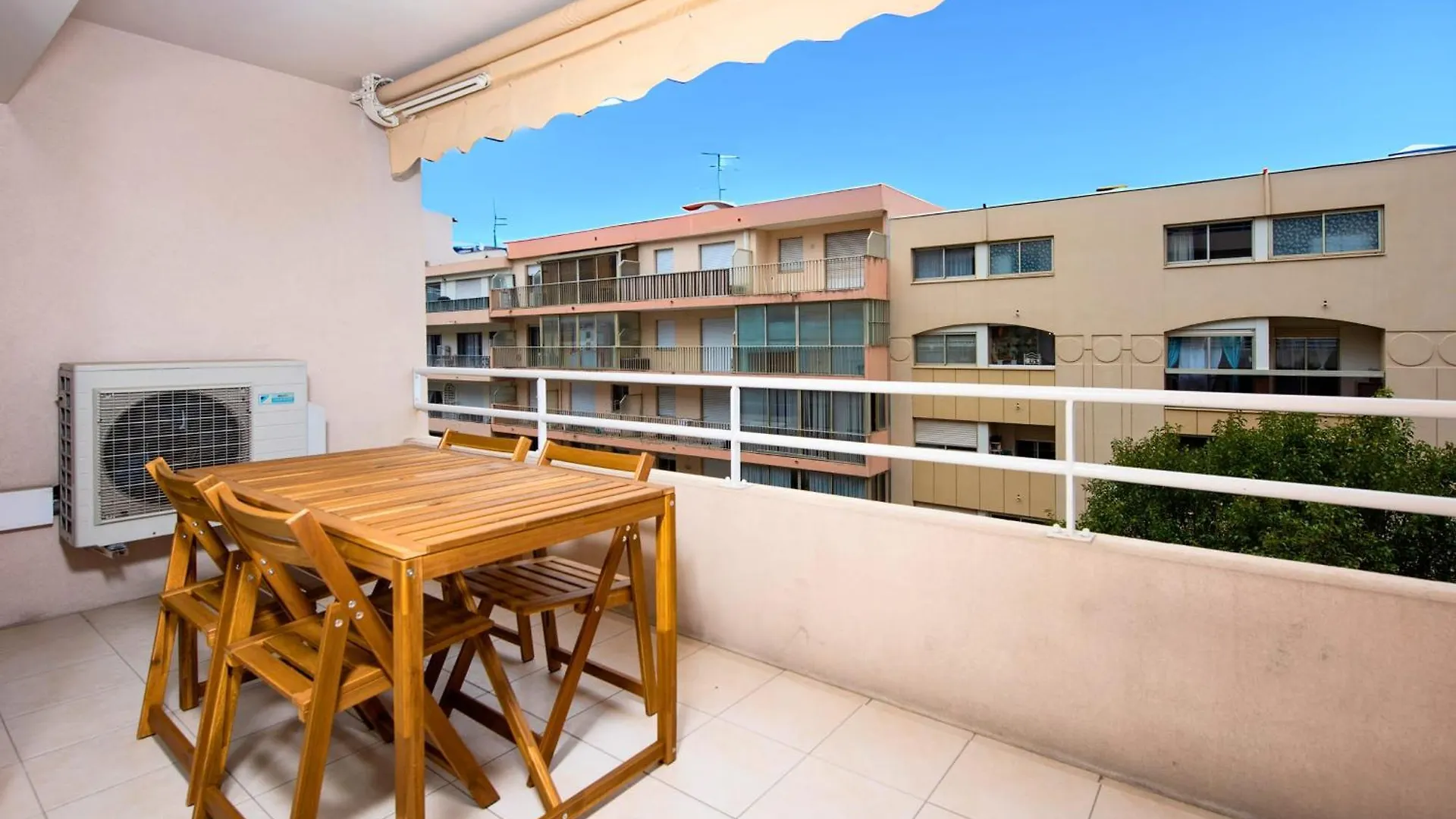 Apartment Appartement Antibea - Welkeys Antibes
